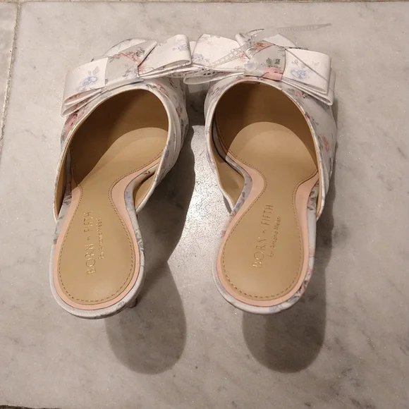 ANTONIO MELANI Floral White Heels - Picture 6 of 6